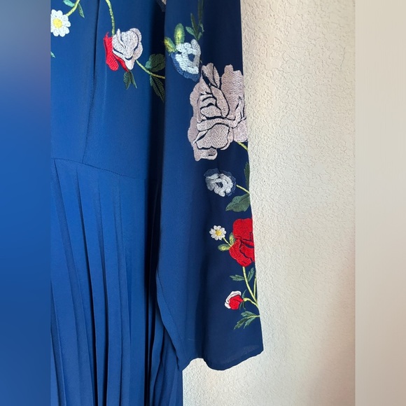 ASOS Navy Floral Embroidered High Neck Pleated Long Sleeve Midi Skater Dress 14 - Picture 3 of 10